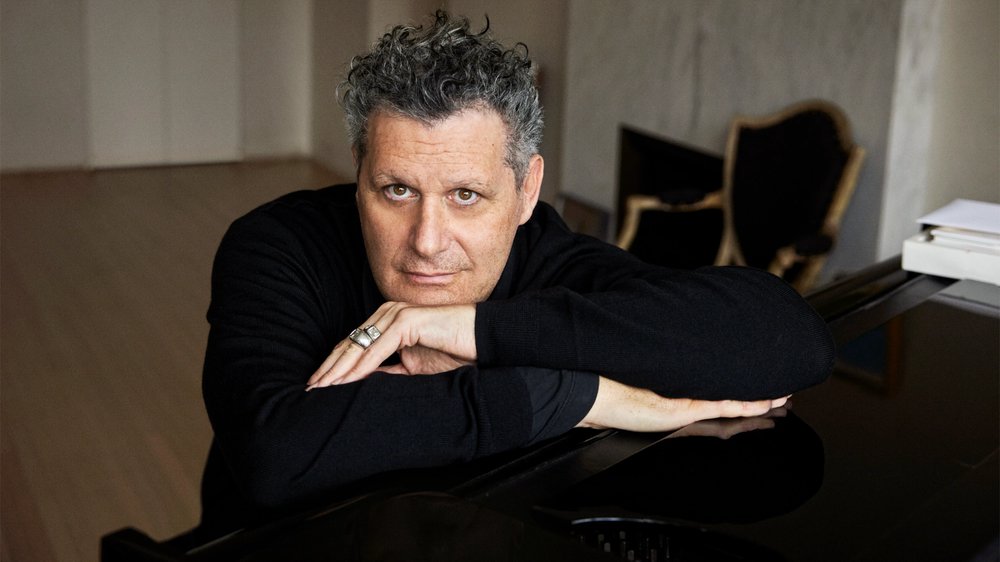 Isaac Mizrahi Hooray show poster