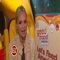 STAGE TUBE: Kristin Chenoweth Rallies Mob at L.A.'s The Grove Shopping Center Video
