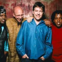 Bela Fleck and The Flecktones Celebrate The Season With Their HOLIDAY TOUR Video