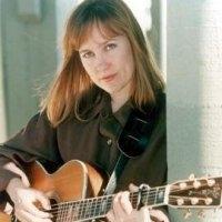 Iris Dement Plays The Town Hall Theater 3/5 Video