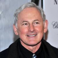 PRESENT LAUGHTER Begins Previews 1/2/2010