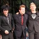 Green Day Make Surprise AMERICAN IDIOT Appearance, 4/22  Video