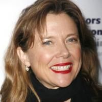 Annette Bening Premieres Tonight in MEDEA at Freud Playhouse Video