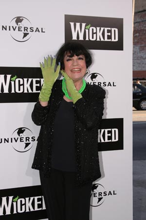 Photo Coverage: Wicked Flies In To Los Angeles Image