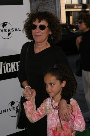 Photo Coverage: Wicked Flies In To Los Angeles Image