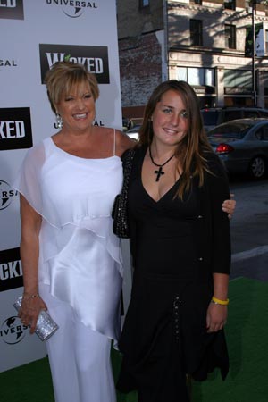 Photo Coverage: Wicked Flies In To Los Angeles Image