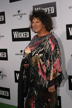 Photo Coverage: Wicked Flies In To Los Angeles Image