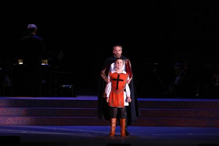 Photo Coverage: CAMELOT at the Hollywood Bowl - Act 2 Image