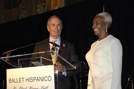 Photo Coverage: Ballet Hispanico Black Slipper Ball Image