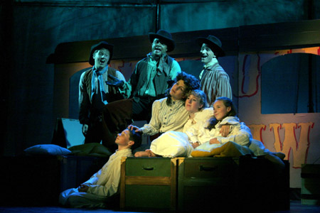 Photo Flash: Annie Get Your Gun at Foothill Image