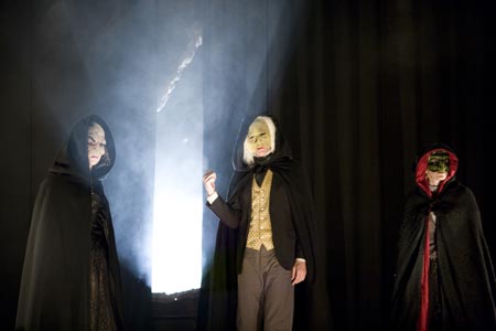Photo Preview: Apparition Opens Off-Broadway December 4 Image