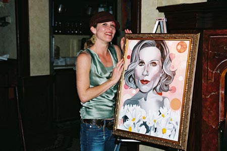 Photo Coverage: Christina Applegate Portrait Unveiled on Broadway Wall of Fame Image