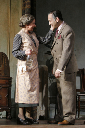 Photo Flash: Awake and Sing! in Previews Image