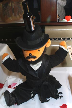Photo Coverage: Broadway Bears Reception and Auction Image
