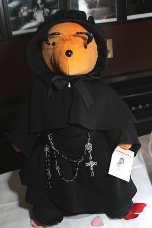 Photo Coverage: Broadway Bears Reception and Auction Image
