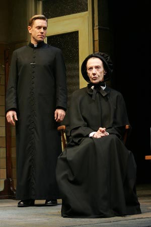 Photo Flash: Ron Eldard, Eileen Atkins and Jena Malone in Doubt Image