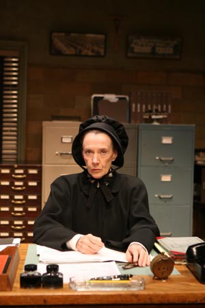 Photo Flash: Ron Eldard, Eileen Atkins and Jena Malone in Doubt Image