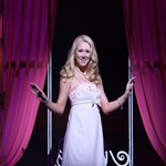 Bailey Hanks Makes Her Broadway Debut as Elle Woods Tonight in Legally Blonde