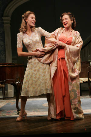 Photo Flash: Grey Gardens at Playwrights Horizons Image