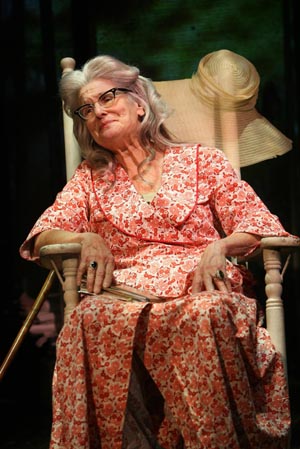 Photo Flash: Grey Gardens at Playwrights Horizons Image
