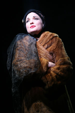 Photo Flash: Grey Gardens at Playwrights Horizons Image