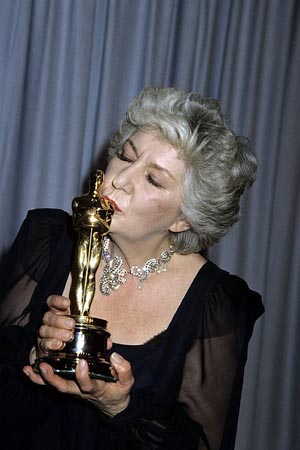 Photo Flash: Remembering Maureen Stapleton Image