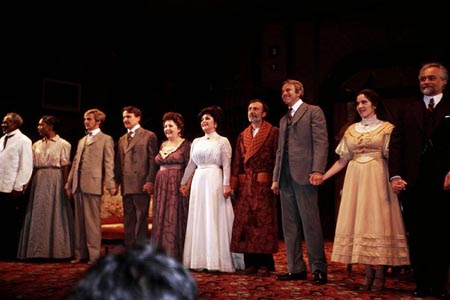Photo Flash: Remembering Maureen Stapleton Image