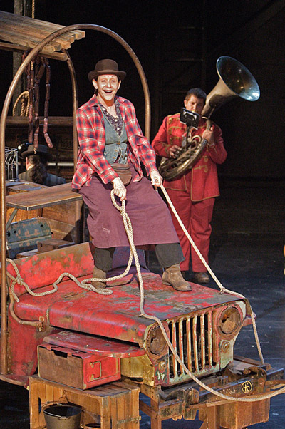 Photo Flash: Mother Courage at Berkeley Rep Begins Sept.8 Image