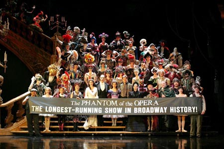 Photo Flash: The Phantom of the Opera Nears Record Performance 