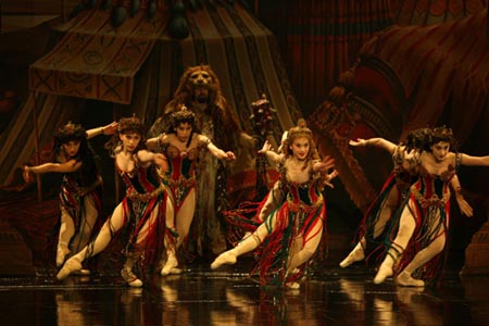 Photo Flash: The Phantom of the Opera Nears Record Performance Image