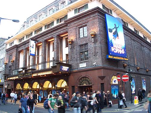 Mary Poppins To Close January 2008 in London