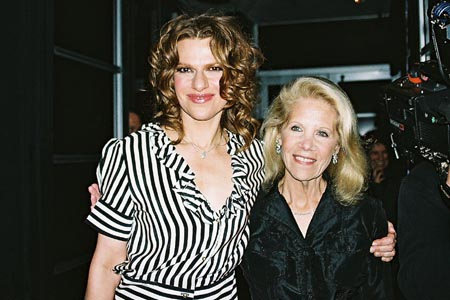 Photo Coverage: Opening Night for Sandra Bernhard Image