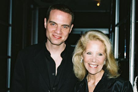 Photo Coverage: Opening Night for Sandra Bernhard Image