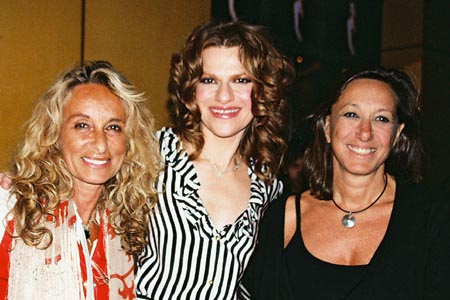 Photo Coverage: Opening Night for Sandra Bernhard Image