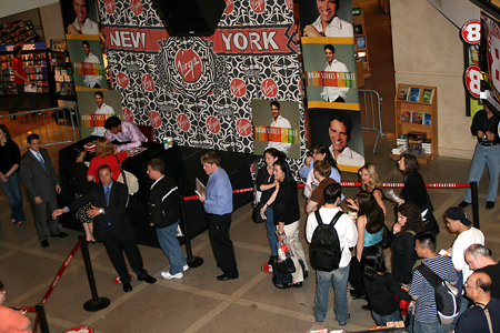 Photo Coverage: Brian Stokes Mitchell CD Signing  Image