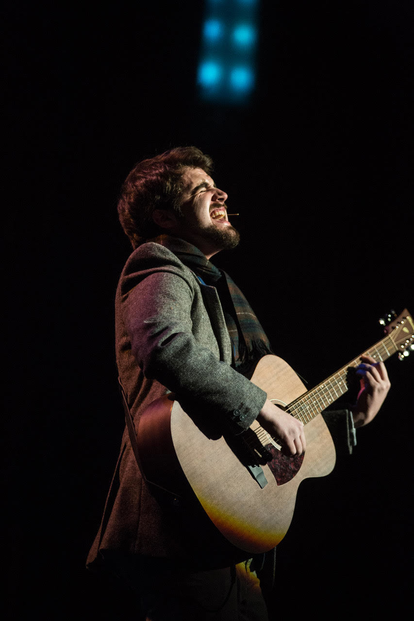 Review: ONCE at the Warner Theatre Image