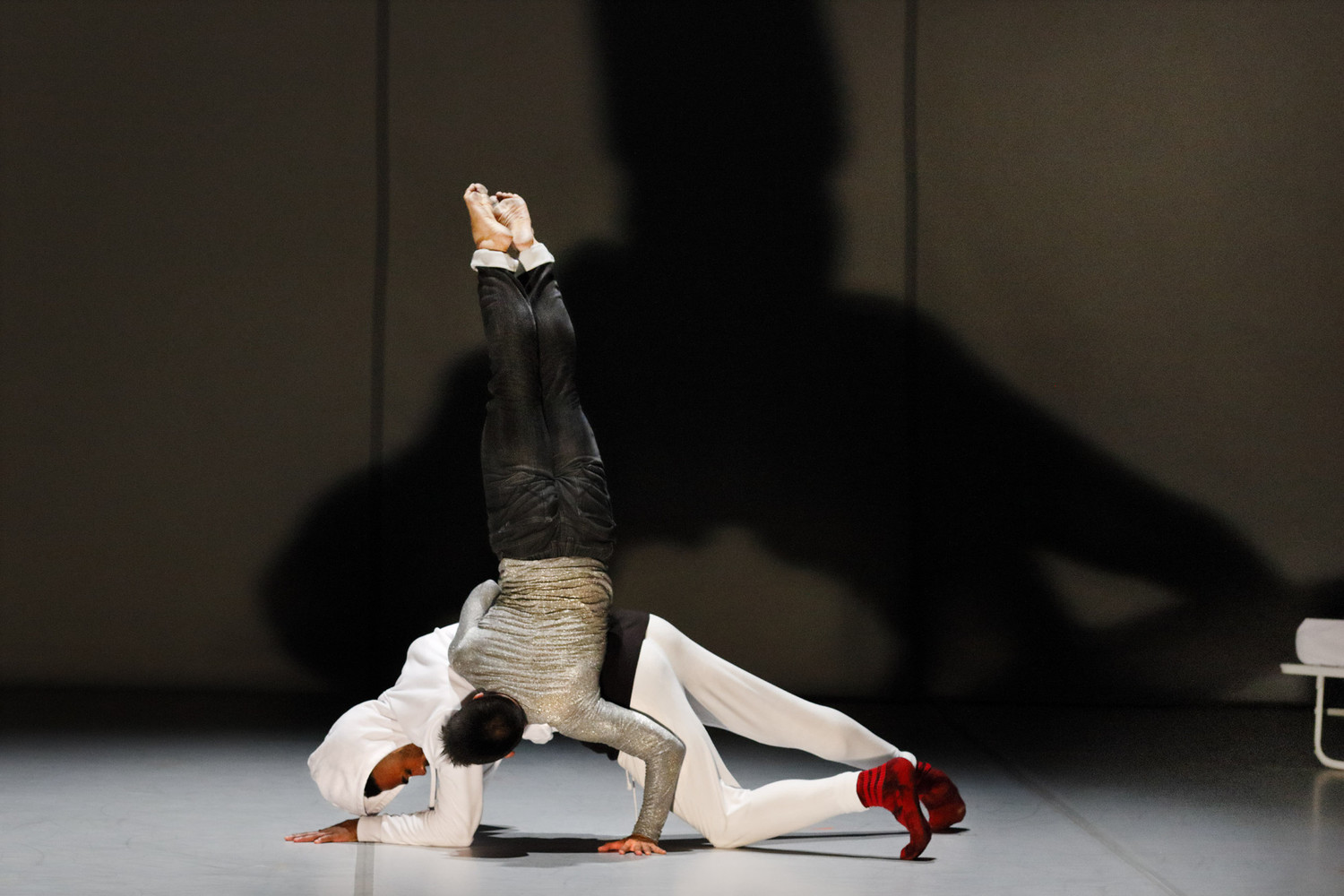BWW Dance Review: ANALOGY/TRILOGY at Eisenhower Theater, Kennedy Center 