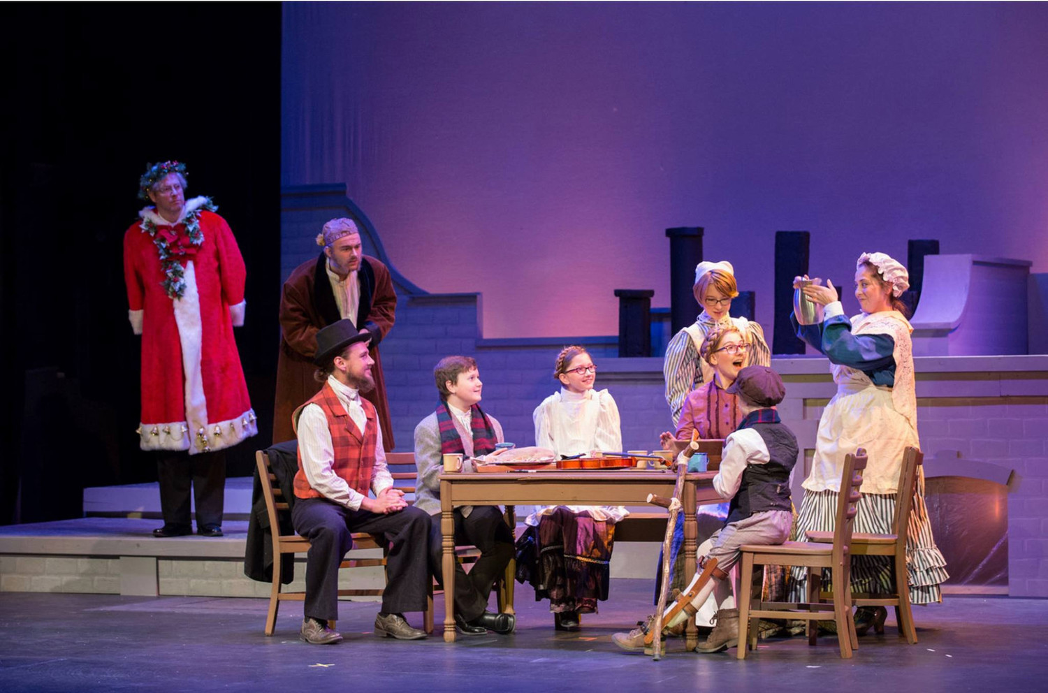 Review: Nothing “Bah, Humbug!” about SECT's A CHRISTMAS CAROL Image