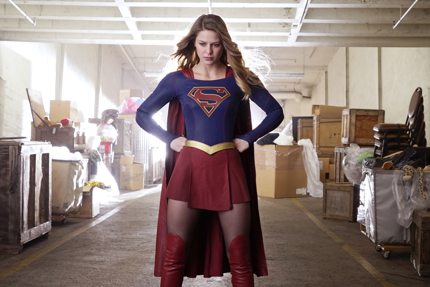 Recap Supergirl Holds The American Flag On Her Shoulders In Fallout