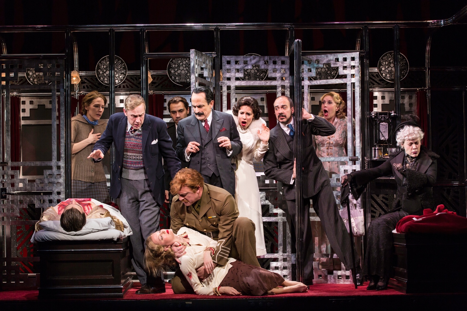 Review: MURDER ON THE ORIENT EXPRESS at Hartford Stage Image