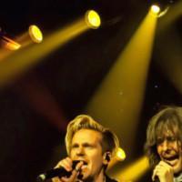 Photo Flash: Star Of JUKEBOX HERO Musical Crashes Foreigner Concert With Surprise Gue Video