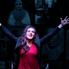 BWW Review: Eva DeVirgilis' IN MY CHAIR is a Vital Theatrical Experience