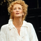 Wake Up With BWW 11/19: MTC Gala Honors Bernadette Peters, and More! Image
