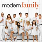 Season 11 Renewal of MODERN FAMILY In Sight Photo
