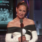 VIDEO: THREE TALL WOMEN's Laurie Metcalf Accepts a Tony Award for the Second-Straight Photo