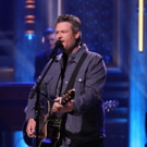 VIDEO: Blake Shelton Performs 'At the House' on TONIGHT SHOW Photo