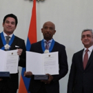 Dean Cain and Montel Williams Receive Presidential Order Of Honor from Armenian Presi Video