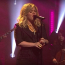 VIDEO: Kelly Clarkson Performs DIDN'T I Last Night on Late Night With Seth Meyers