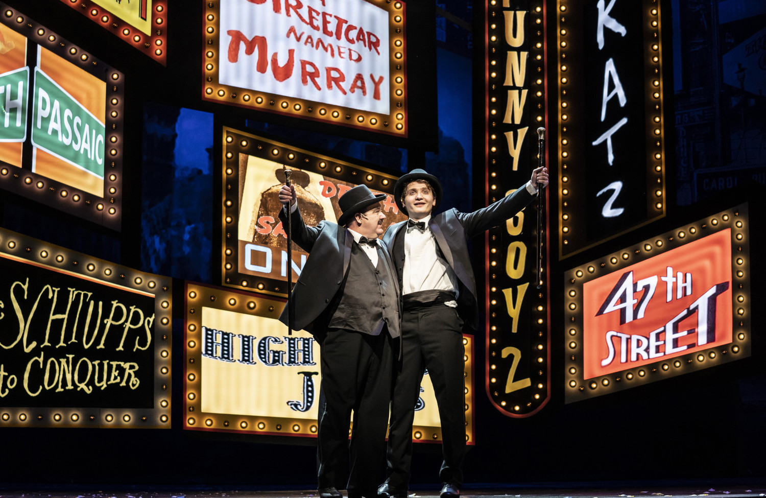 Review: THE PRODUCERS at Paramount Theatre 