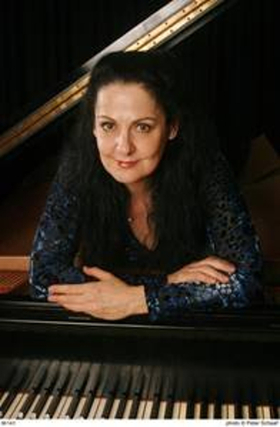 Internationally Acclaimed Australian Pianist Sarah Grunstein Comes to Sydney Opera House Image
